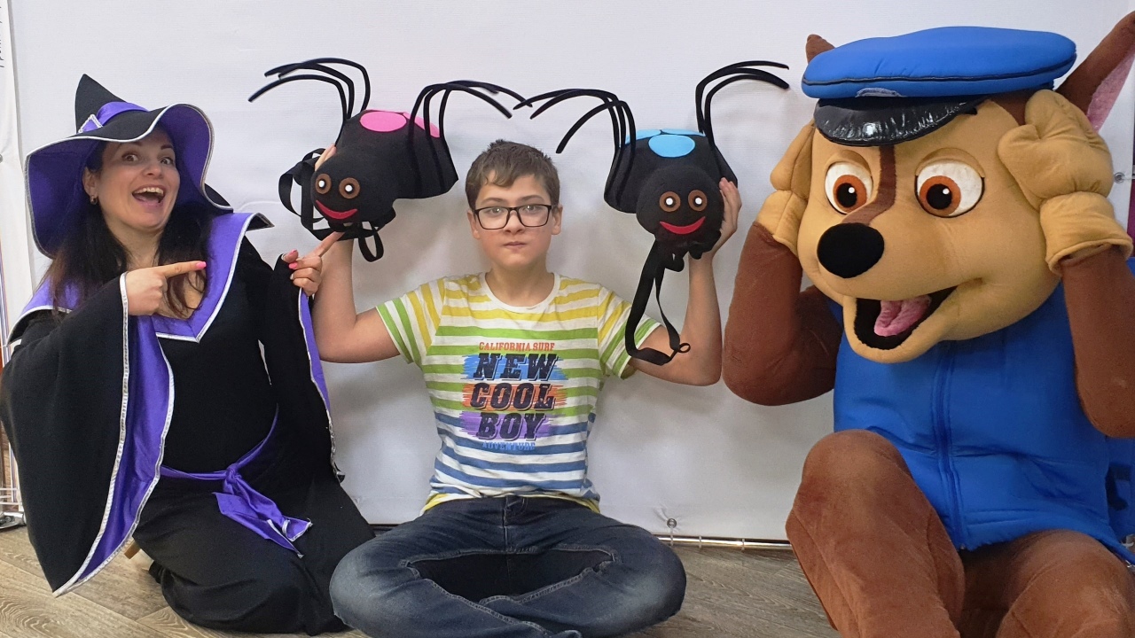 Дети и их странная няня.mp4 смотреть онлайн