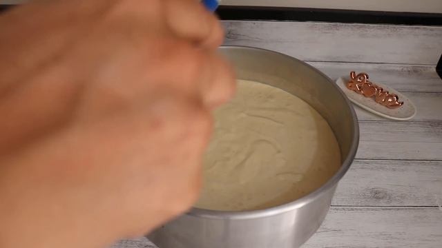 ESSA MASSA DE BOLO VAI ACABAR COM SUAS INSEGURANÇAS NA HORA DE FAZER BOLOS ALTOS смотреть онлайн