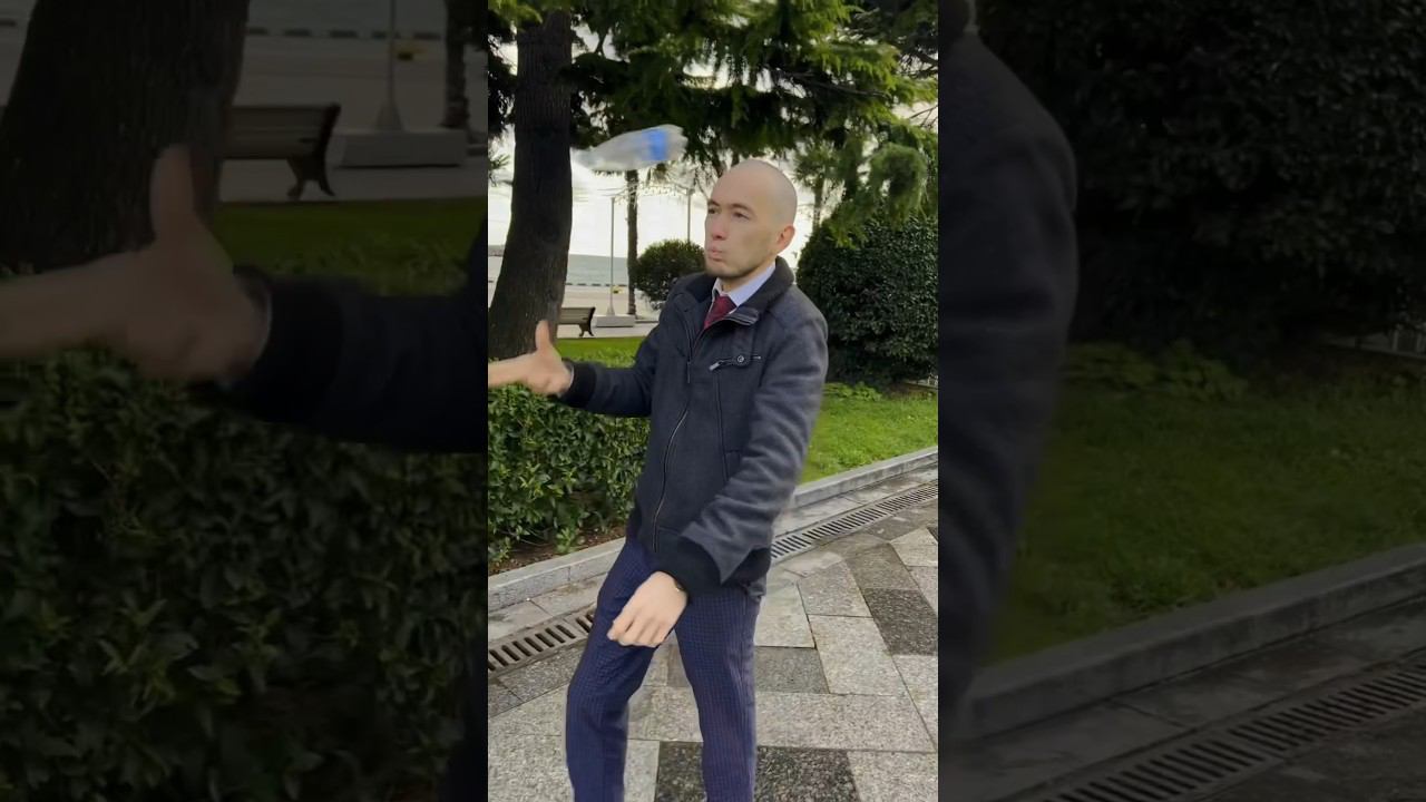 ЧИСТО НЕ ТАМ ГДЕ УБИРАЮТ, А ТАМ ГДЕ НЕ МУСОРЯТ♂️  #шортс #розыгрыш #вайб #юмор  #приколы #деньги