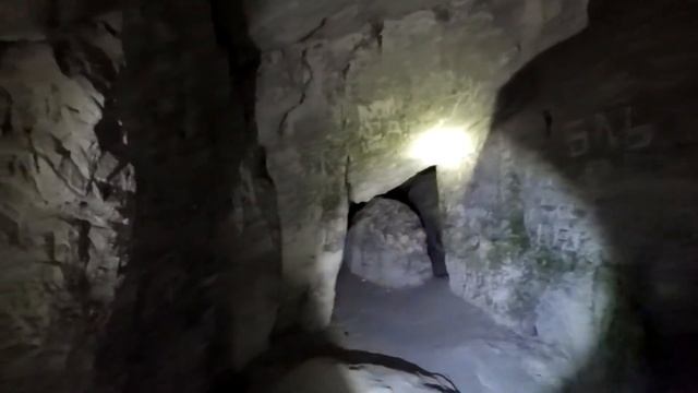 Семейное путешествие в Липовские пещеры. Бобровский район. Лето 2018 года. смотреть онлайн