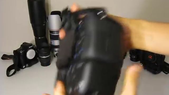 Unboxing of Sony A77 Vertical Grip смотреть онлайн