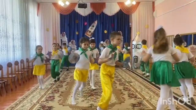 Кружок "Танцуем все ". Парад планет в космосе. смотреть онлайн