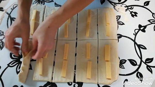 Нежные слойки с сыром #простойрецепт смотреть онлайн