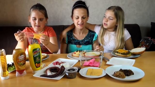 БУРГЕР ЧЕЛЛЕНДЖ от канала Радужки! Вызов принят: бургер с муравьями и осьминогом BURGER CHALLENGE! смотреть онлайн