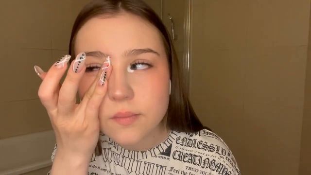 повторяю макияж hannah owo смотреть онлайн