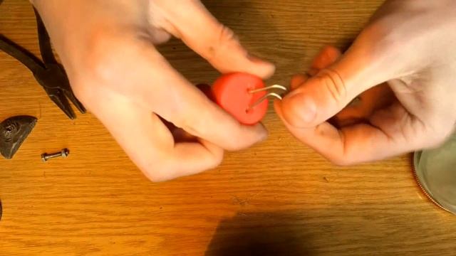 КОРМУШКА для зимней рыбалки ЗА 10 МИНУТ !!! смотреть онлайн