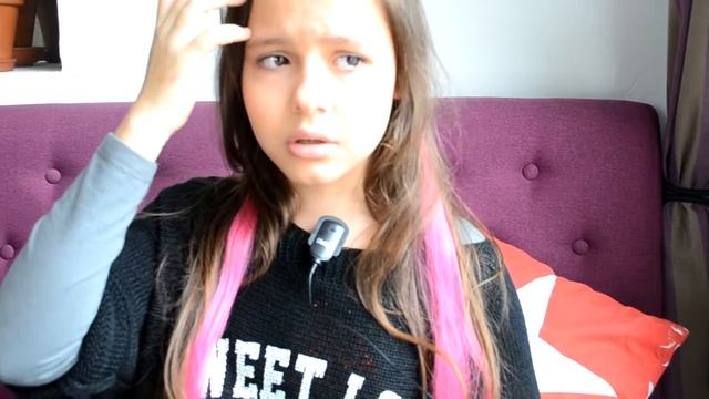 Вайн. КАК ВЕДУТ СЕБЯ ДЕВОЧКИ В КАФЕ смотреть онлайн