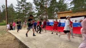 Флешмоб ко Дню России в лагере «Черёмушки»
