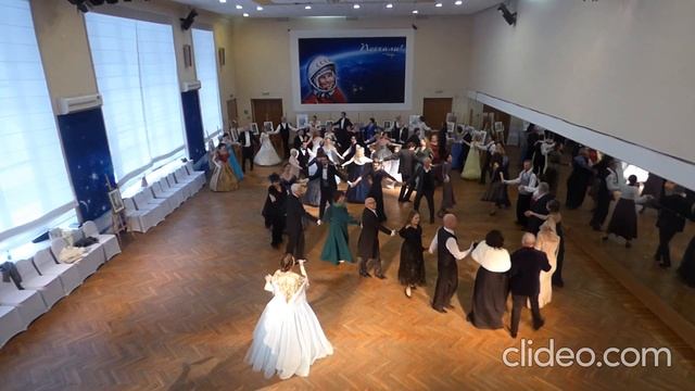 РУССКИЙ ХОРОВОД НА БАЛУ ХУДОЖНИКОВ В ЗВЕЗДНОМ смотреть онлайн