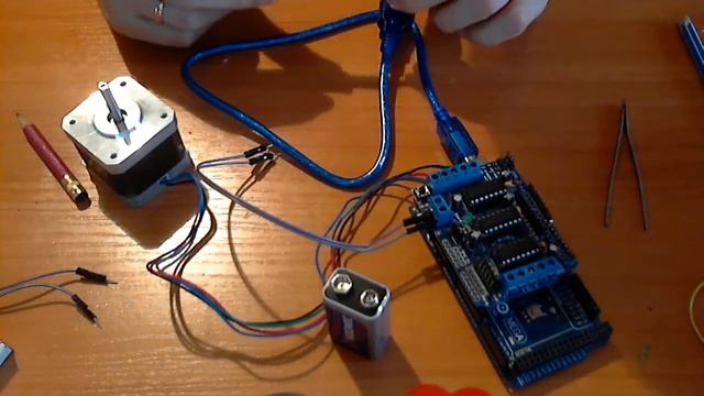 Подключение шагового двигателя Nema 42 к драйверу L293D смотреть онлайн