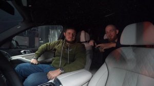Звездное небо для BMW X5. Установили 3000 звезд с падающими кометами и созвездиями.
