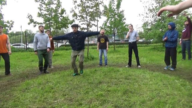 мужская пляска в парке смотреть онлайн