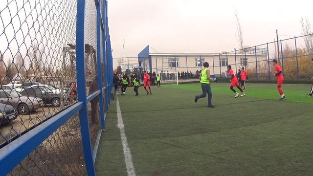 Турпан футбол (часть 1) смотреть онлайн