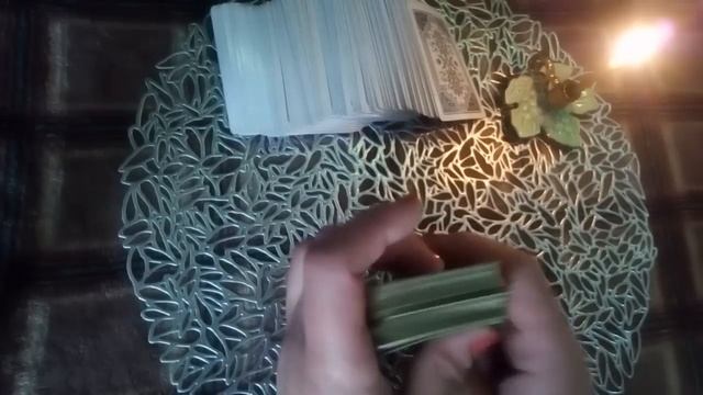 Таро расклад:"Тайный враг!!!Что от Вас хочет?Как вредит?И что гадине за это будет?" смотреть онлайн