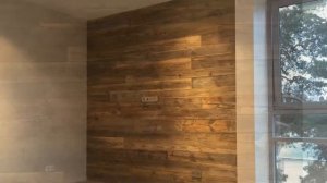 Стена из амбарной доски в стиле лофт