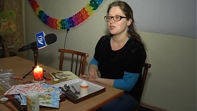 Мамина школа. Майстер-клас з декупажу свічок в креат-студії ІРИска смотреть онлайн