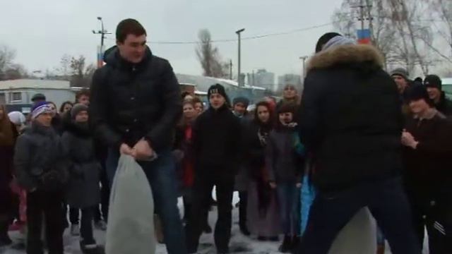 Бой подушками смотреть онлайн