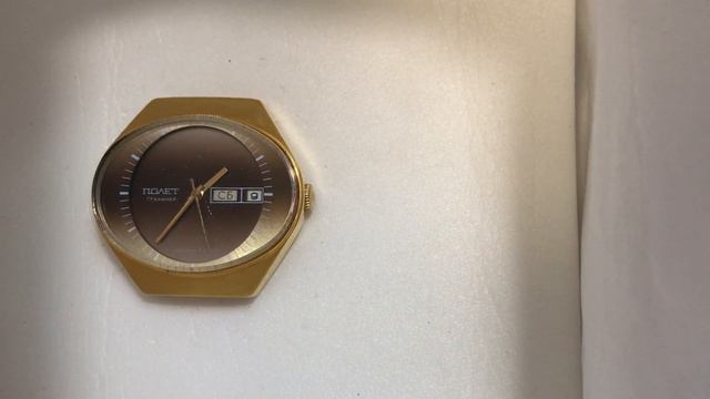 Наручные мужские часы Полет стадион СССР 17 камней смотреть онлайн