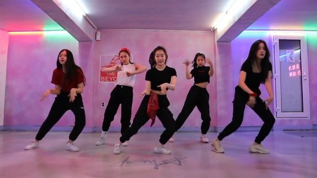 ITZY (있지) "WANNABE" Dance Cover | Black Out смотреть онлайн