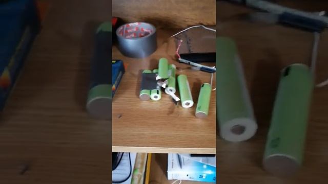 Чехол из серого скотча смотреть онлайн