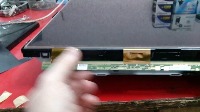 LED телевизор. Что внутри? Разборка! смотреть онлайн