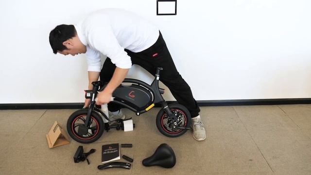 Unboxing Kugoo B1: So Lightweight and Fun! 开箱有史以来最小的电动自行车【中文】 смотреть онлайн