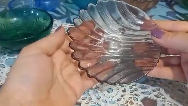 Винтажное цветное стекло .Мини вазочки ,розетки . смотреть онлайн