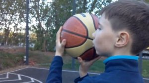 Как научиться играть в баскетбол с нуля