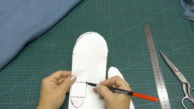 Тёплые варежки из футера . Построение выкройки и пошив . смотреть онлайн