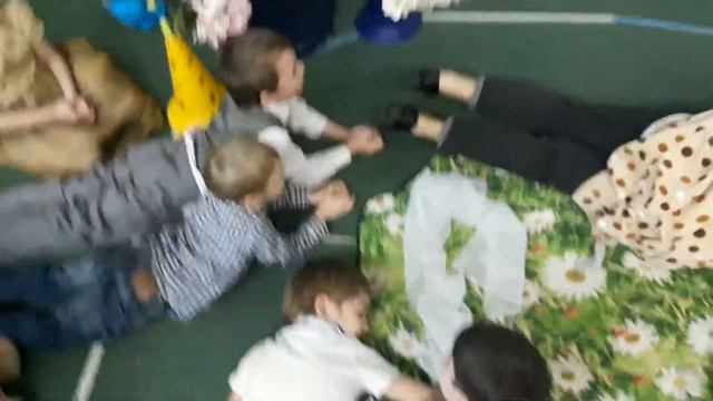 Новый год "Королевский бутерброд в садике Тубельского смотреть онлайн