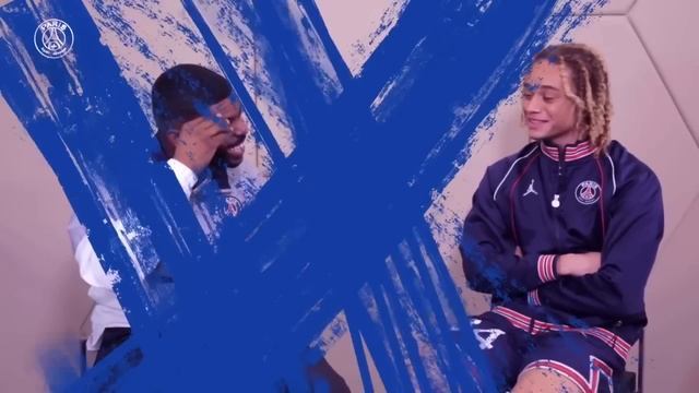 ХАВИ СИМОНС рассказывает про свои любимые вещи смотреть онлайн