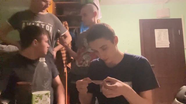 Пробуем Фругурт Со Вкусом Персик-Маракуйя (первое видео на канале) смотреть онлайн