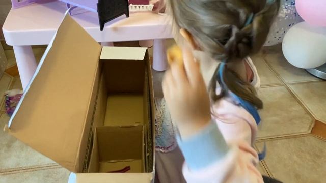 Замок Эльзы и Анны из холодного сердца - игрушка. Распаковка и обзор замка Эльзы и Анны. смотреть онлайн