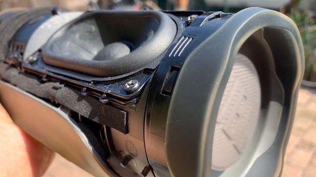 JBL Charge 4 (TT) - LOW BASS MOVIMENT!!! смотреть онлайн