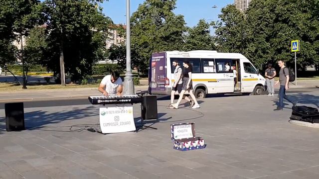 Уличный музыкант на ВДНХ - 24 июля 2022 г. смотреть онлайн