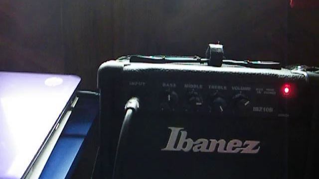 Ibanez IBZ10B Bass Amp