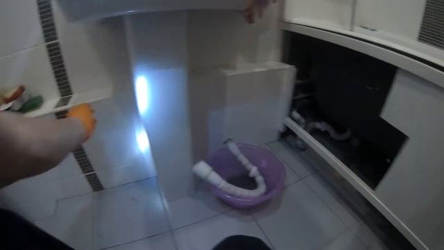 Легко устранить засор в ванной и раковине смотреть онлайн