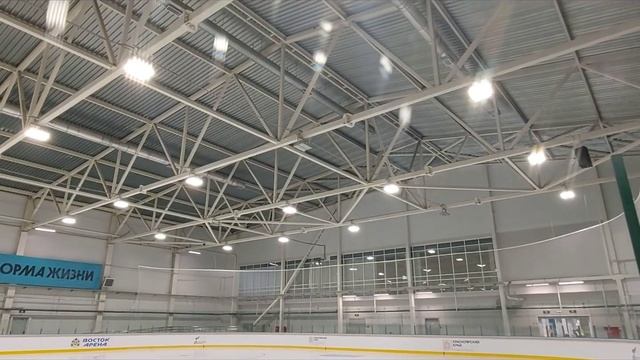 Закрытый каток⚡Канск⚡Восток-Арена,Обзор Ледового дворца ,первое катание# лед#красноярскийкрай#зима смотреть онлайн