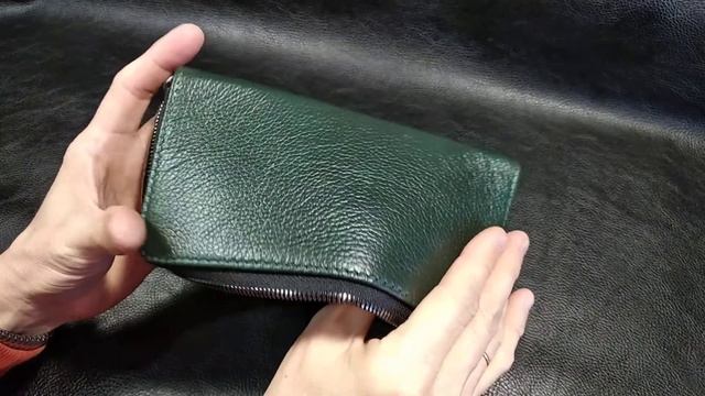Женский кошелек зелёного цвета из нат.кожи 18*9см. смотреть онлайн
