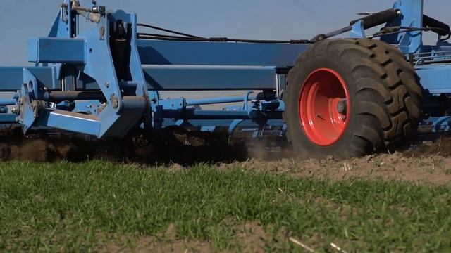 Презентационный ролик для компании LEMKEN. GIGANT 10/1200 SYSTEM-KOMPAKTOR смотреть онлайн