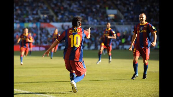 Andres Iniesta & Leo Messi 2013 FC Barcelona best skills and goal mix by vk.com/ea_fifa14