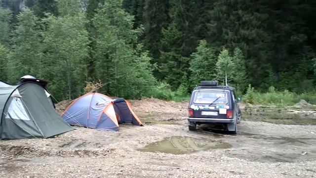 Стоянка экспедиции Урал-2014 на р.Вишере под скалой Ветлан смотреть онлайн