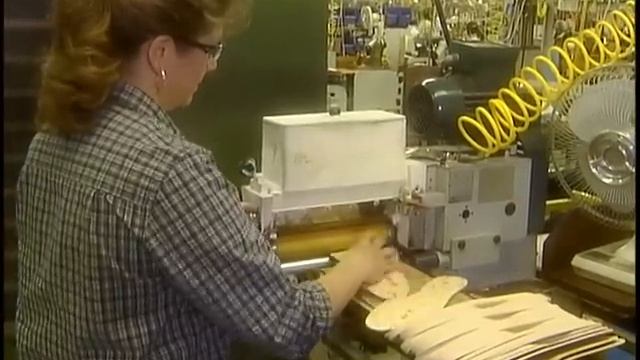 Red Wing The History , Production & Quality смотреть онлайн