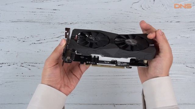 Распаковка видеокарты ASUS AMD Radeon RX 560 STRIX [STRIX-RX560-4G-GAMING] смотреть онлайн