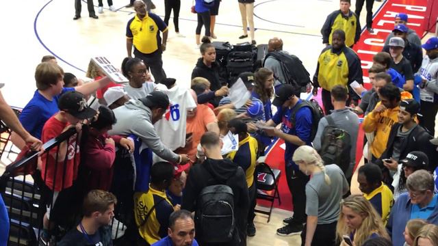 Nik Stauskas Autograph смотреть онлайн