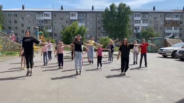 Флешмоб ко Дню России смотреть онлайн
