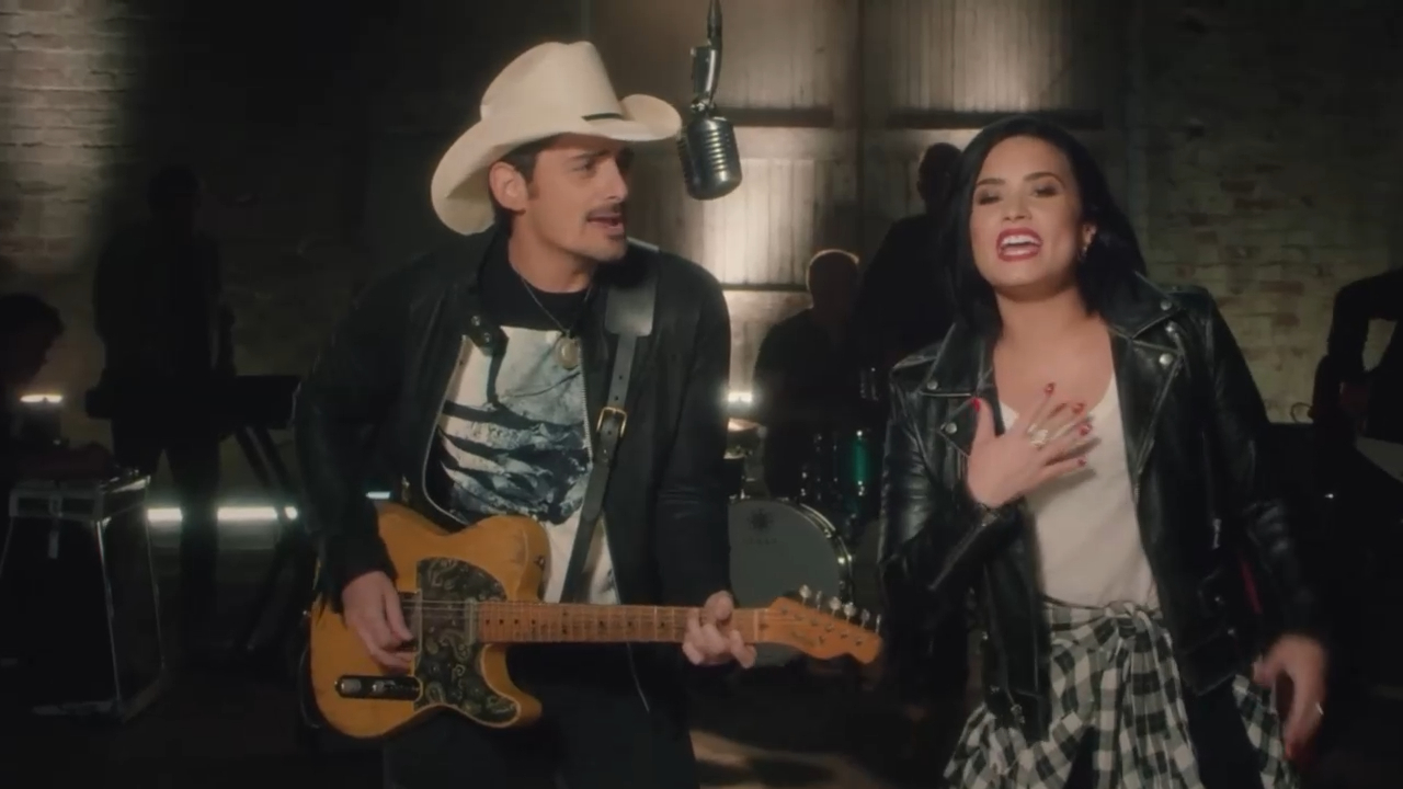 Brad Paisley - Without A Fight Ft. Demi Lovato