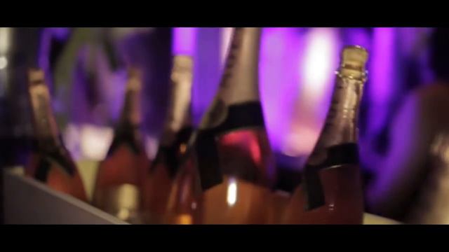 Moët & Chandon Music Video Commercial - Marketing Tunes Club смотреть онлайн