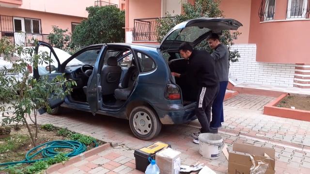 Renault Megane Scenic Renovation Parça sökümü Part 1 смотреть онлайн