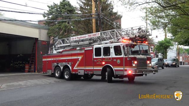 Poughkeepsie FD Car 10, Engine 1, & Ladder 1 Responding смотреть онлайн